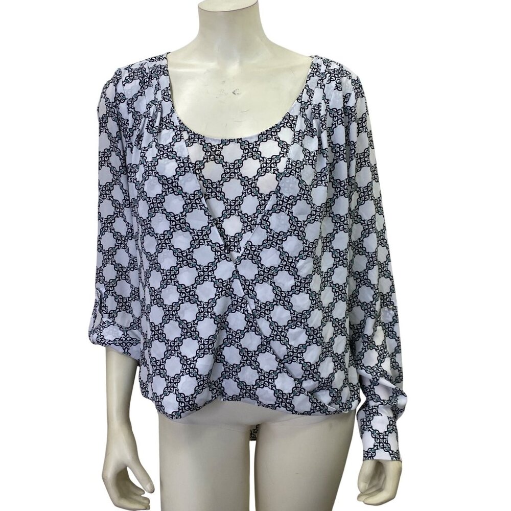 White House Black Market Geometric Pattern Blouse With‎ Button Cuffs 14